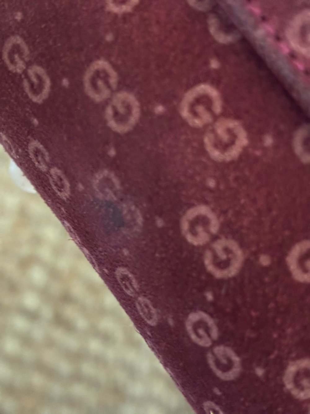 Vintage Gucci Burgundy GG Monogram Suede Clutch with Circular Buckle - Picture 13 of 16